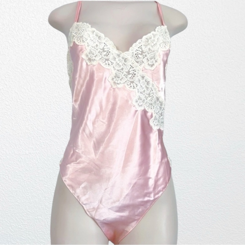 Vintage Victoria’s Secret Gold Label Teddy/Bodysuit Pink Satin + White SZ M